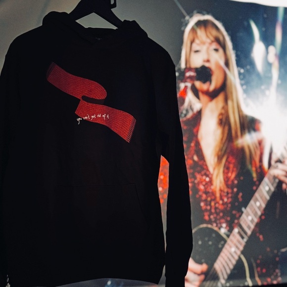 *RARE* Taylor Swift- “You Can't Get Rid of It” RED Scarf Hoodie - Picture 6 of 10